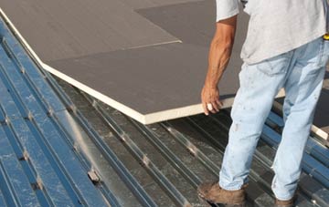 benefits of insulating Rhydd Green flat roofing